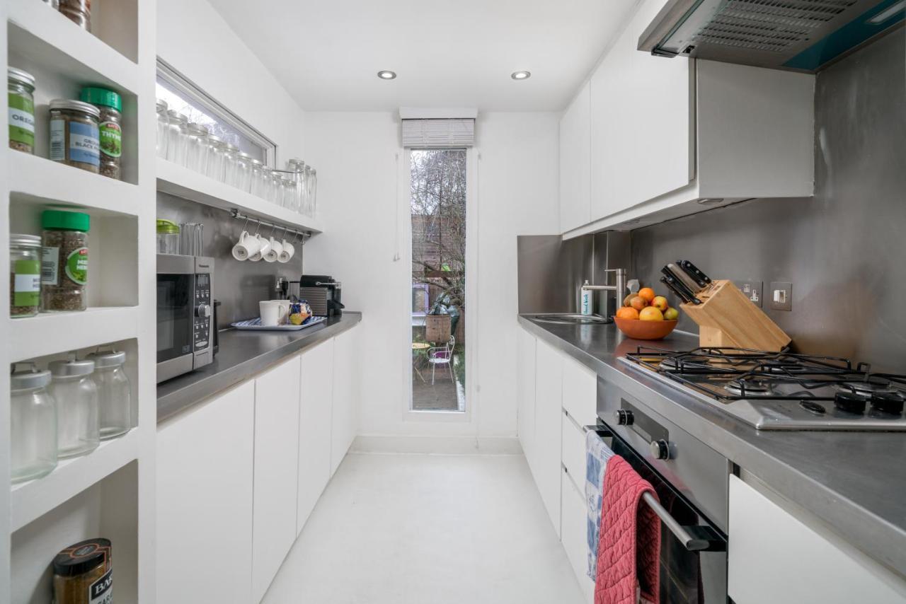 Captivating Apartment In Shepherds Bush London Exterior photo