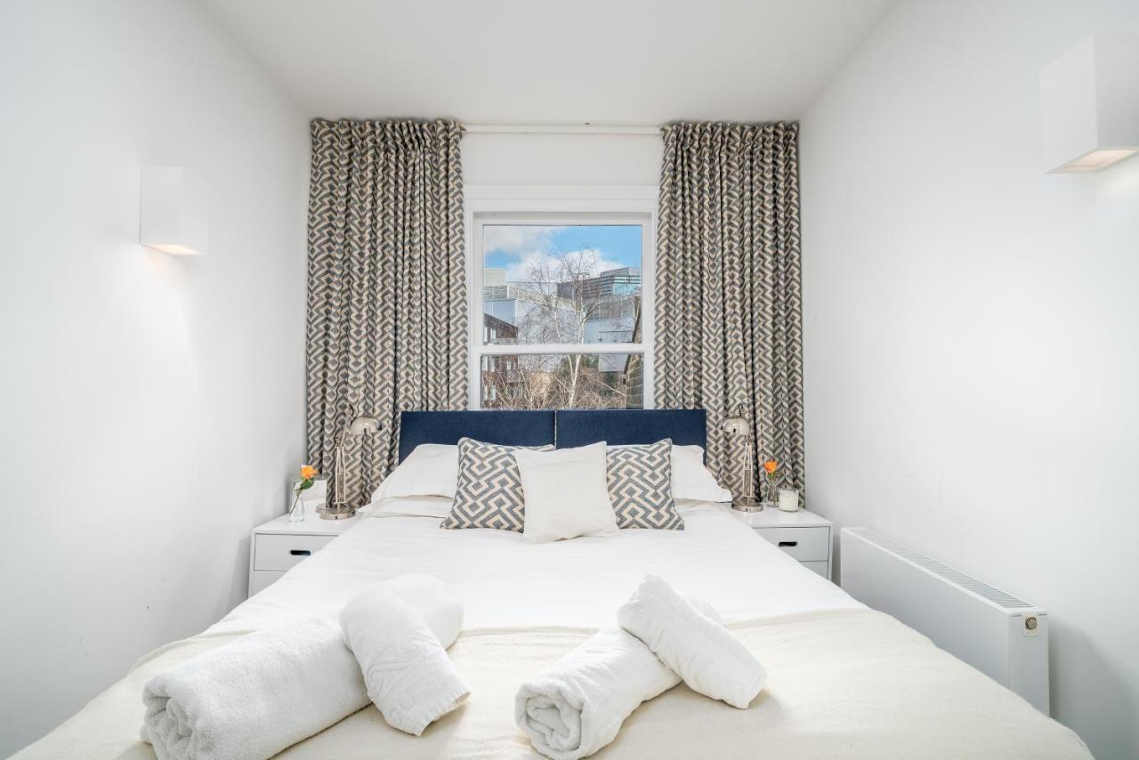 Captivating Apartment In Shepherds Bush London Exterior photo